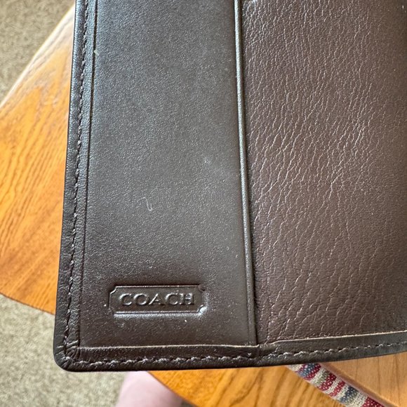 NWT Coach Brown Leather Passport Cover - Picture 4 of 4
